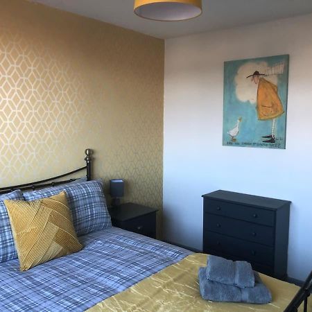Rowan Place 5 Bedroom Off Street Parking Accommodation Дарем Экстерьер фото